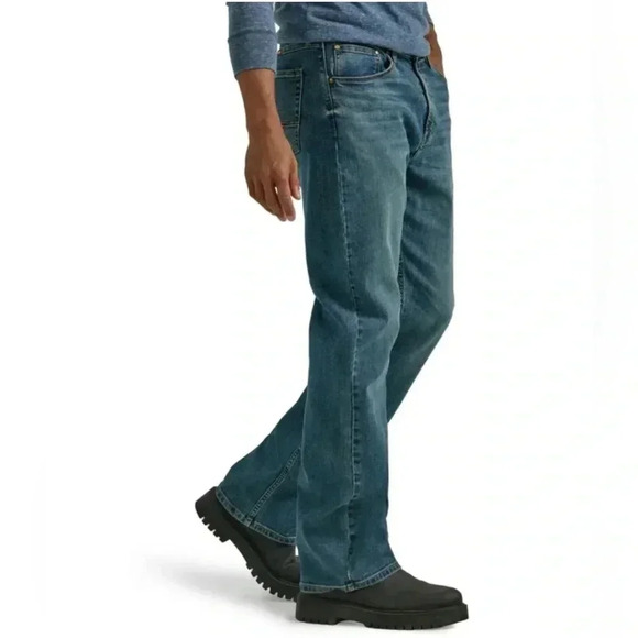 Wrangler Originals Premium‎ Quality Denim Relaxed Bootcut Cotton Men’s 38x30 EUC - Picture 1 of 9